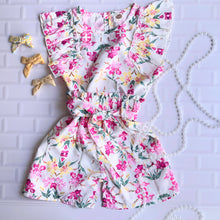 Load image into Gallery viewer, Evelyn Shorts &amp; Top
